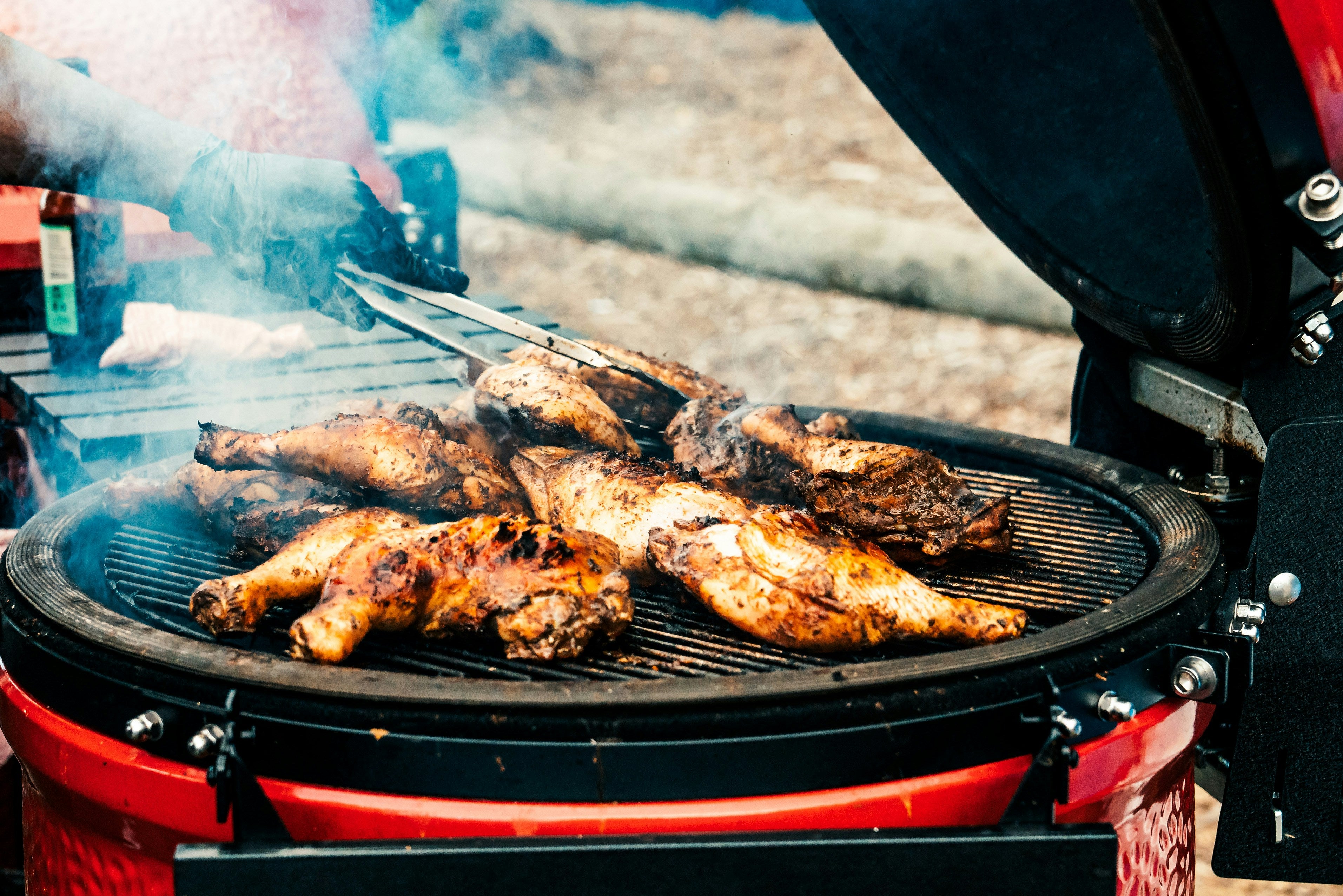 Churrasco de frango: veja como preparar os cortes