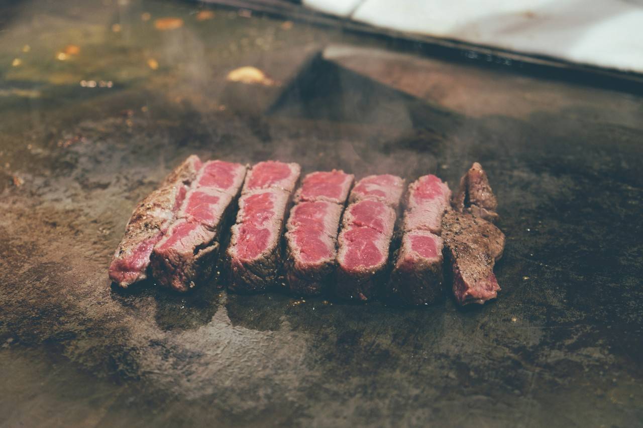 Bife de tira: o que é e como preparar o corte